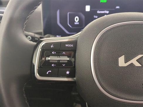 Used 2024 Kia Sorento SX image 33