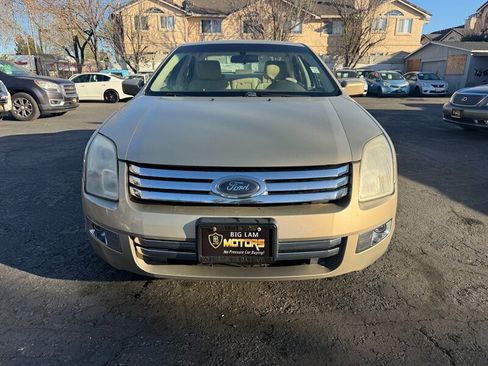 Used 2006 Ford Fusion SEL image 2