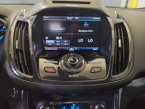 Used 2015 Ford Escape Titanium AWD/4WD image 25