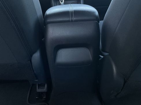 Used 2025 Nissan Sentra S image 18