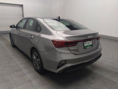 Used 2024 Kia Forte LXS w/ LXS Technology Package FWD image 5