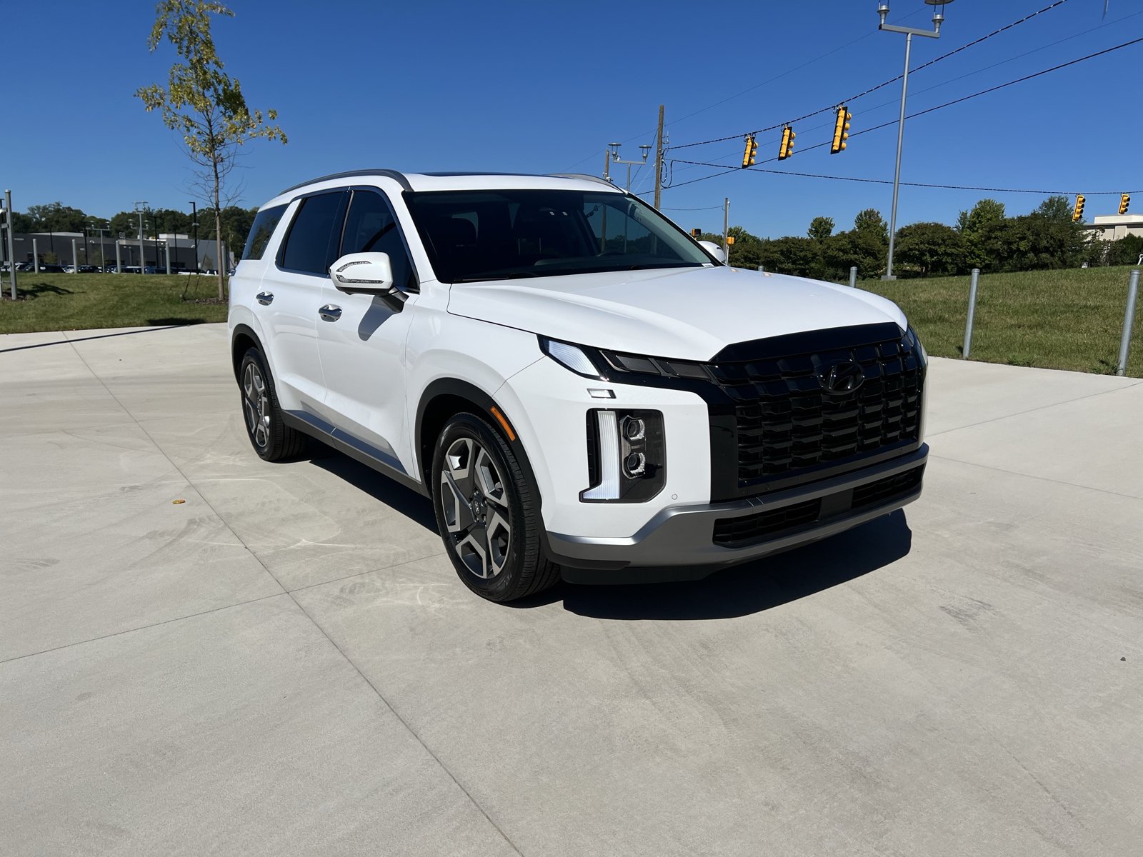 Used 2025 Hyundai Palisade SEL FWD image 1