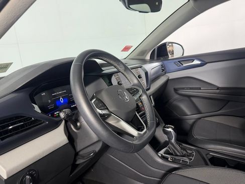 Used 2023 Volkswagen Taos SE w/ Panoramic Sunroof Package FWD image 20