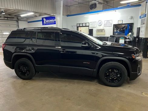 Used 2023 GMC Acadia AT4 w/ Technology Package image 4