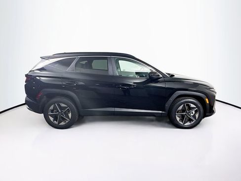 Certified 2025 Hyundai Tucson SEL image 9