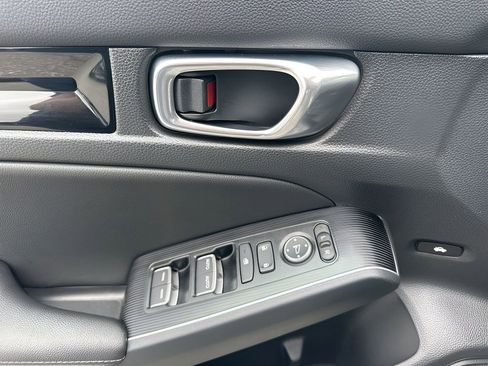 Used 2024 Honda Civic Touring image 27