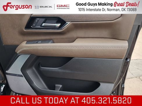 New 2026 GMC Yukon Denali Ultimate AWD/4WD image 45