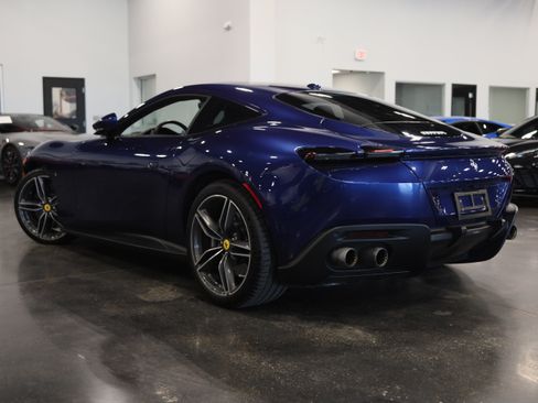 Used 2021 Ferrari Roma RWD image 4