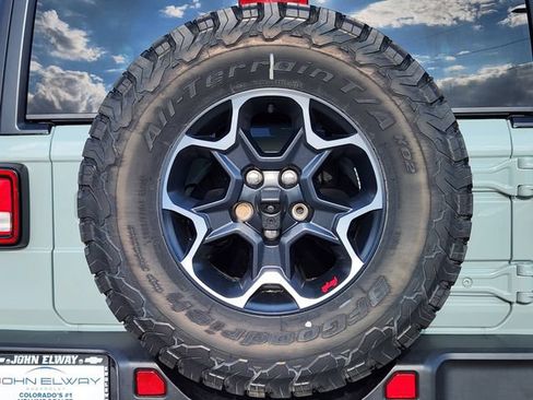 Used 2023 Jeep Wrangler Unlimited Rubicon AWD/4WD image 32