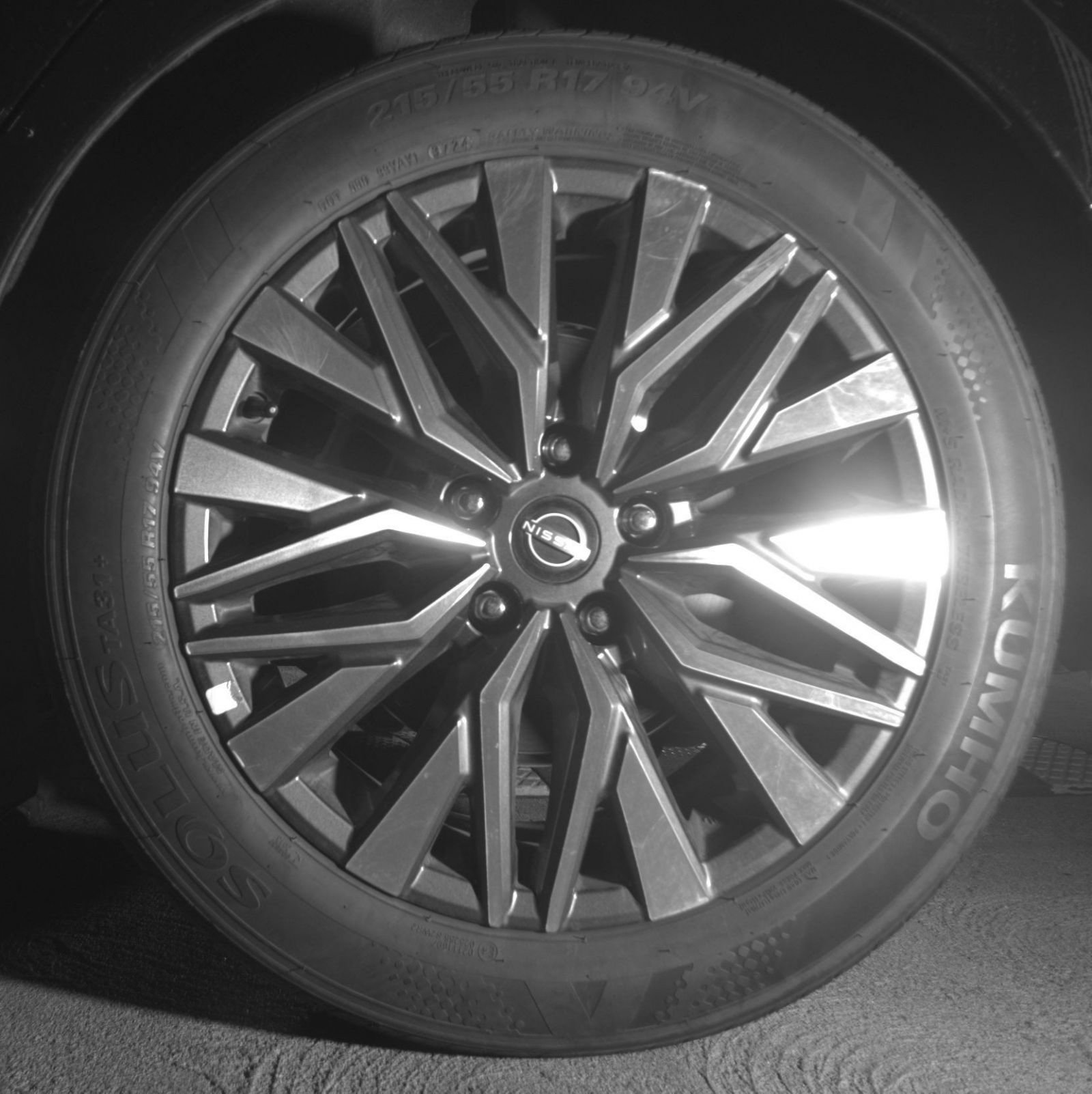 Used 2025 Nissan Altima 2.5 SV FWD image 16