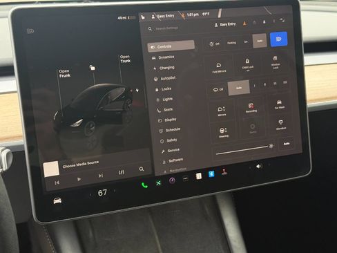 Used 2022 Tesla Model 3 Long Range AWD/4WD image 21