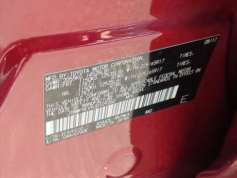 Used 2018 Toyota RAV4 XLE w/ Plus Extra Value Package FWD image 19