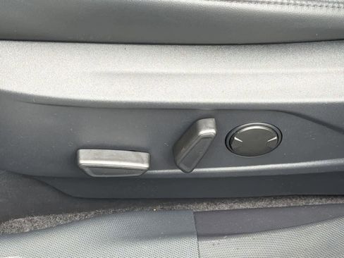 Used 2021 Ford Mustang Mach-E Premium image 22