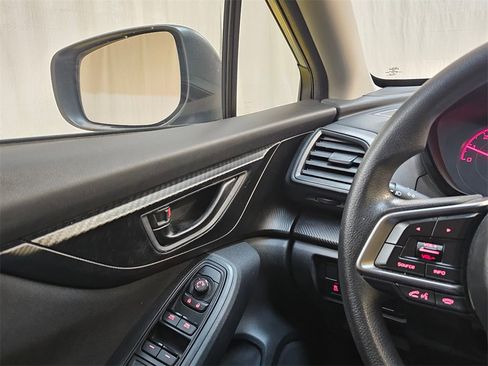 Used 2019 Subaru Impreza 2.0i image 32