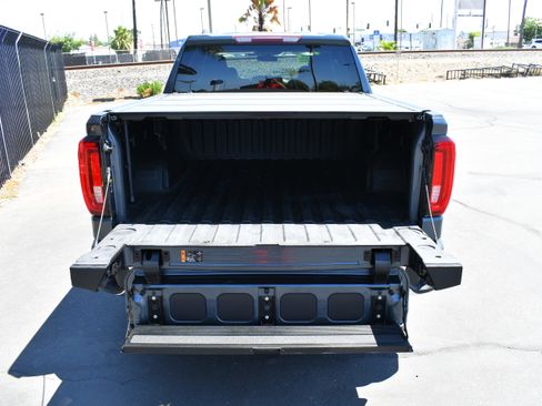 Used 2019 GMC Sierra 1500 SLT RWD image 10