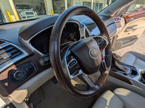 Used 2013 Cadillac SRX Premium w/ Driver Assist Package AWD/4WD image 9
