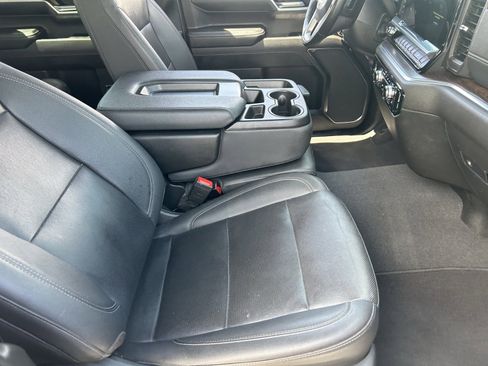 Certified 2024 GMC Sierra 1500 SLT image 11