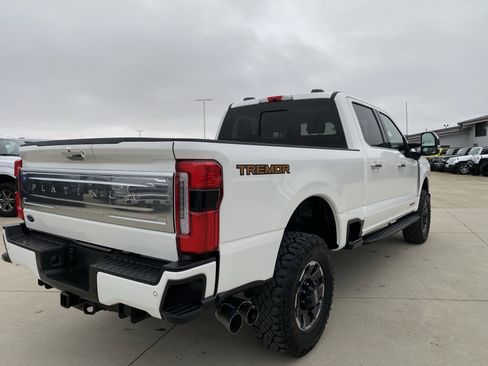 Used 2024 Ford F250 Platinum w/ Tremor Off-Road Package image 6