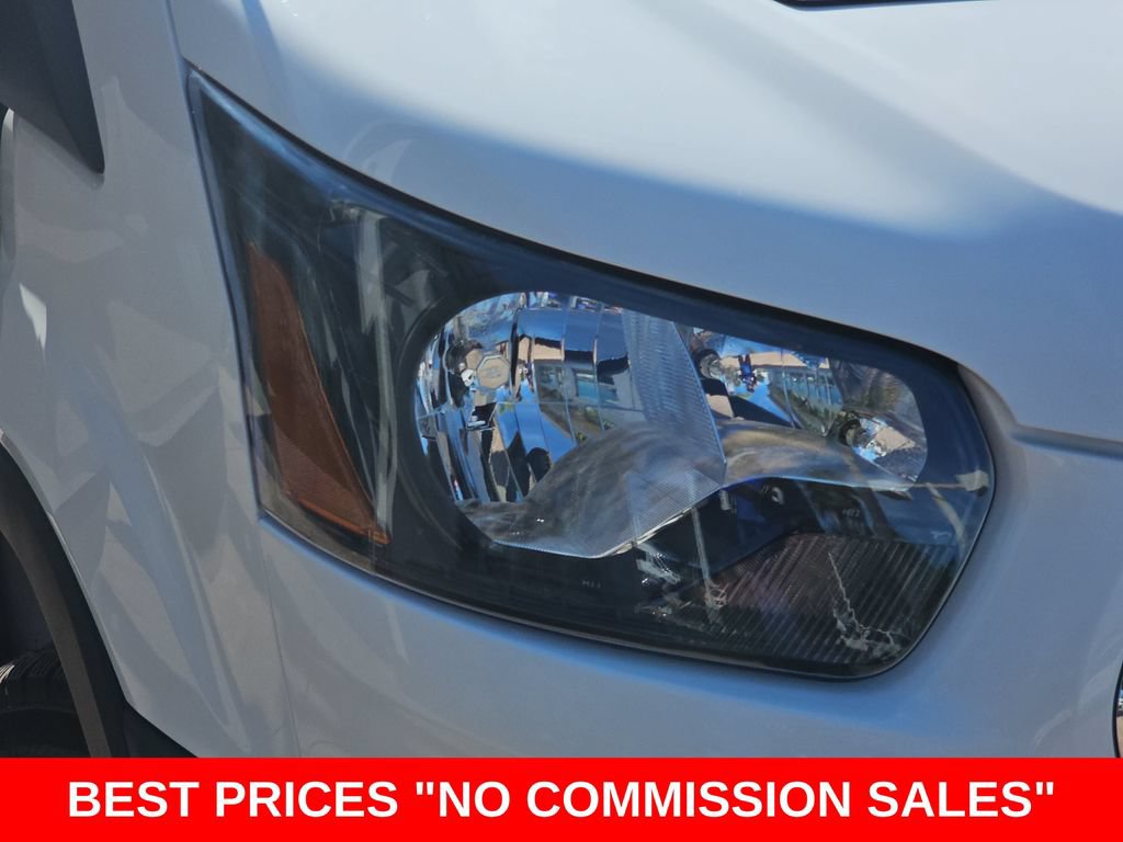 Used 2025 Ford Transit 250 Low Roof w/ Exterior Upgrade Package RWD image 32