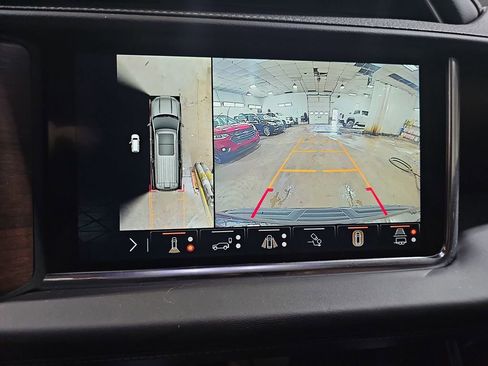 Used 2024 GMC Yukon XL Denali Ultimate image 31