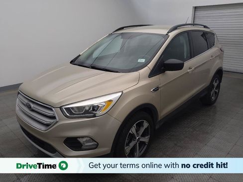 Used 2017 Ford Escape SE w/ Equipment Group 201A FWD image 1