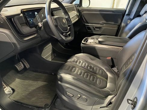 Used 2022 Rivian R1T Adventure image 13