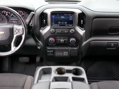 Used 2021 Chevrolet Silverado 1500 LT w/ Z71 Off-Road Package image 17