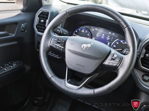 Used 2023 Ford Bronco Sport Outer Banks w/ Tech Package AWD/4WD image 38