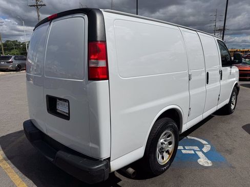 Used 2014 Chevrolet Express 1500 RWD image 5