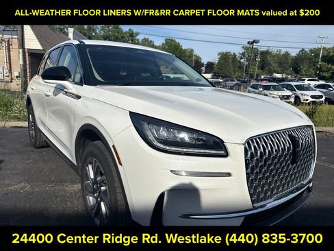 Used 2023 Lincoln Corsair AWD image 5