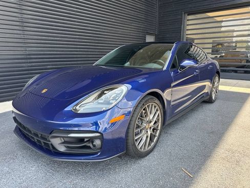 Certified 2023 Porsche Panamera 4 AWD/4WD image 1