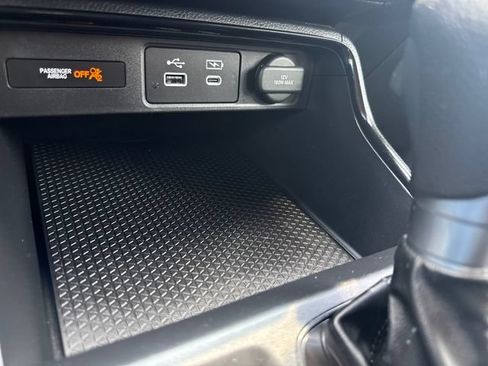 Certified 2025 Honda CR-V EX image 30