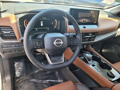 New 2026 Nissan Rogue Platinum w/ Platinum Premium Package AWD/4WD image 6