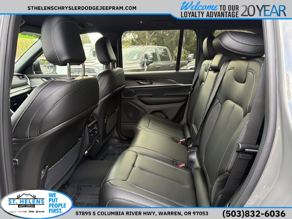 New 2027 Jeep Grand Cherokee Limited AWD/4WD image 14