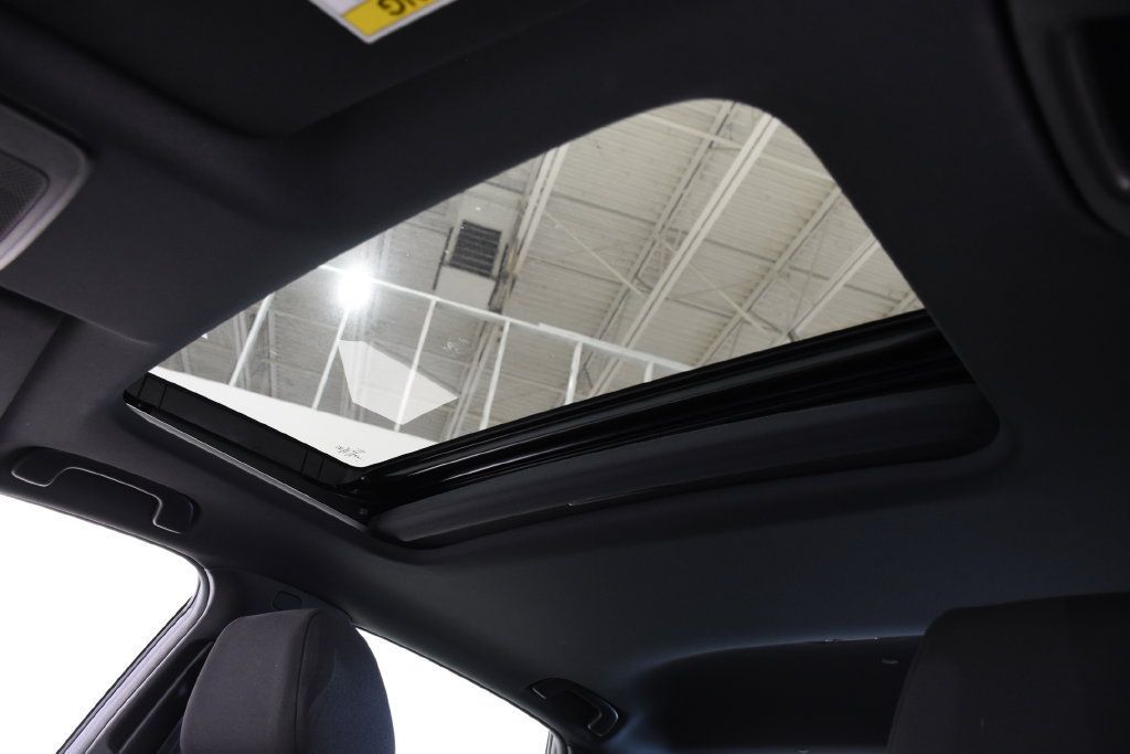 Used 2025 Honda Civic Sport image 10