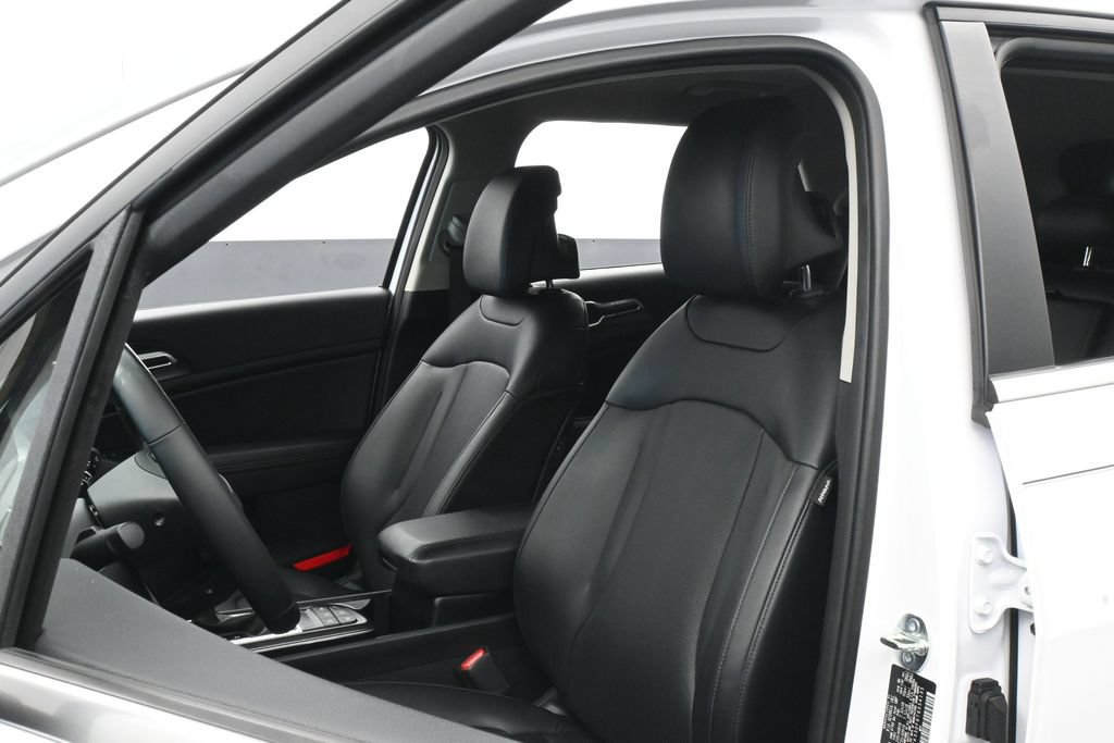 Used 2026 Kia Sportage EX FWD image 10