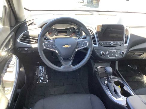 Used 2024 Chevrolet Malibu LT FWD image 10