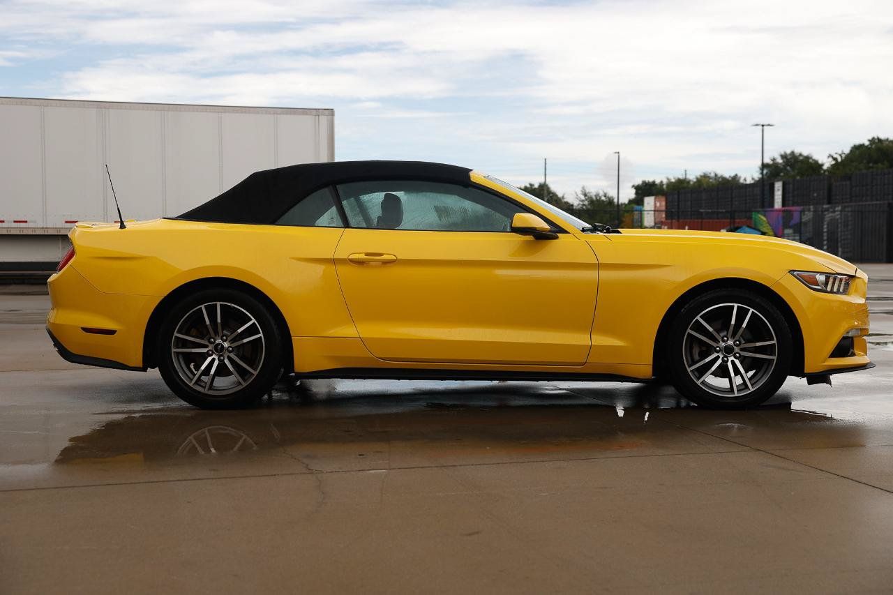 Used 2015 Ford Mustang Premium RWD image 13