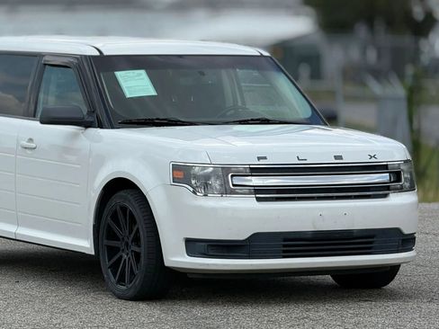 Used 2014 Ford Flex SE image 15