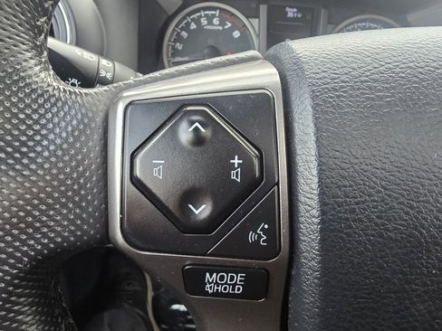 Used 2018 Toyota Tacoma Limited image 20