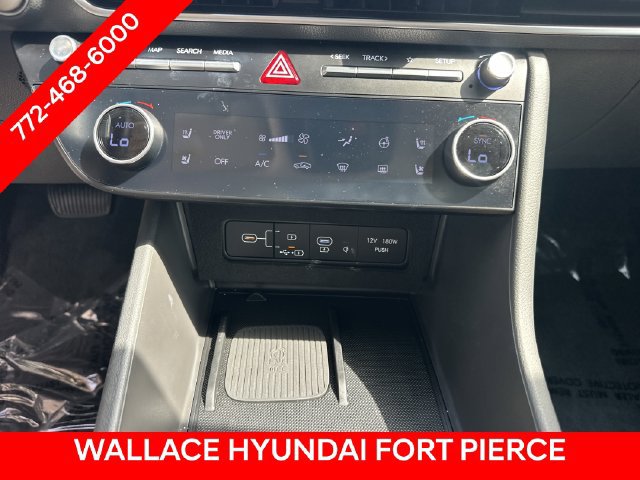 Used 2025 Hyundai Sonata Limited FWD image 21