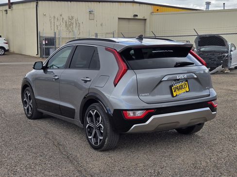 Used 2024 Kia Niro EX Touring FWD image 3