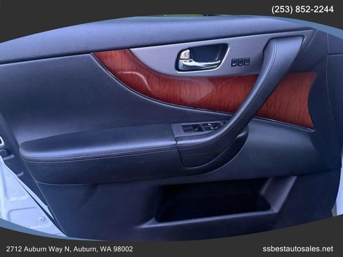 Used 2014 INFINITI QX70 3.7 Sport Utility 4D w/ Premium Package image 10