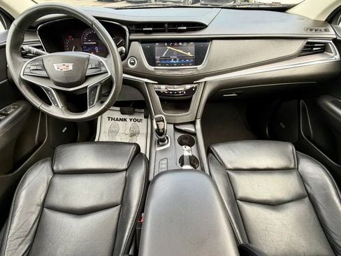Used 2017 Cadillac XT5 Premium Luxury AWD/4WD image 19