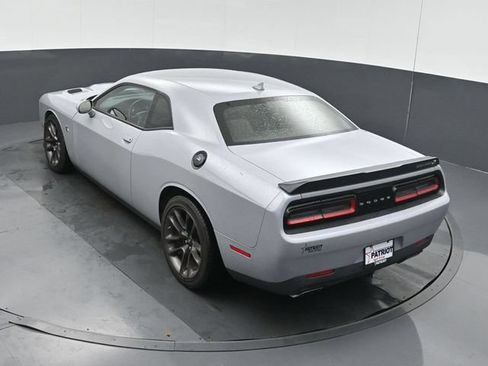 Used 2022 Dodge Challenger R/T Scat Pack RWD image 41