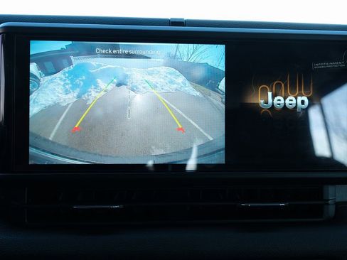 Used 2026 Jeep Wrangler Unlimited Sport AWD/4WD image 19