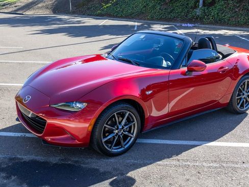 Used 2016 MAZDA MX-5 Miata Grand Touring image 17