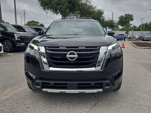 Certified 2025 Nissan Pathfinder Platinum w/ Cargo Package AWD/4WD image 3