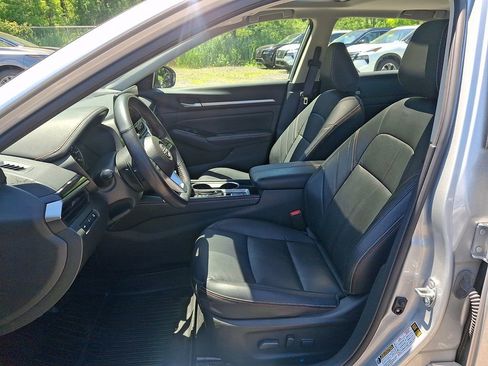 Certified 2024 Nissan Altima 2.5 SR w/ SR Premium Package AWD/4WD image 14