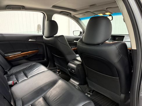 Used 2011 Honda Accord EX-L image 17